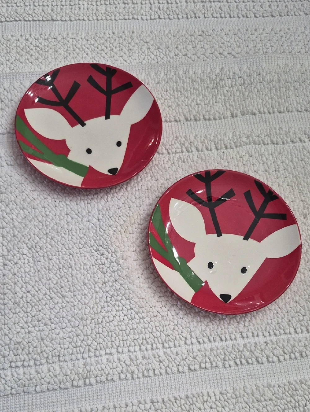 TARGET BE MERRY Red Reindeer Appetizer Plates (Set of 2) 2010